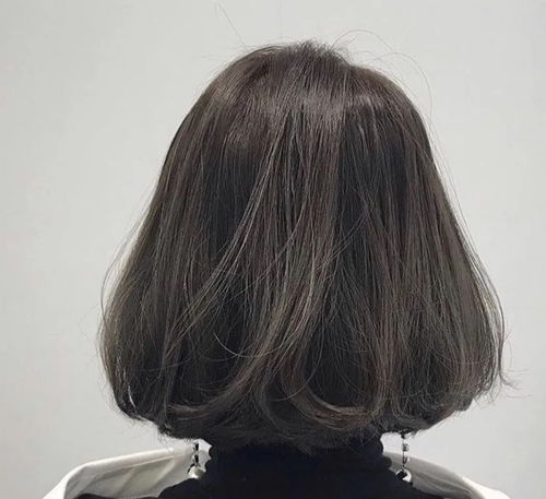 告別羊毛卷，擁抱“奶茶發” 2023年最洋氣的發型潮流