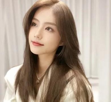 假發八字劉海佩戴指南 青木信息解析，輕松打造自然減齡造型